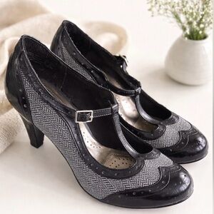 DexFlex Comfort Mary Jane Heels | Women’s 7W | Tweed & Black T-Strap